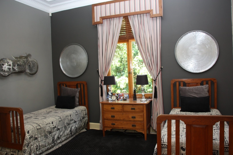 5 Bedroom Property for Sale in Waverley Free State
